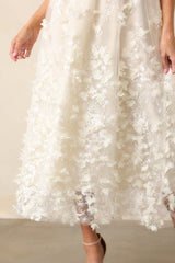 Daffodils & Daydreams Ivory Floral Puff Sleeve Maxi Dress