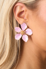Rooftop Garden Lavender Pearlescent Flower Earrings