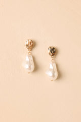 On the Moonlit Shore Gold & Pearl Drop Earrings