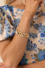 Keep It Coming Gold Textured Link Bracelet