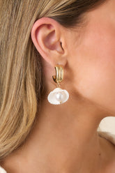 Seaside Treasure Gold Shell & Pearl Drop Earrings