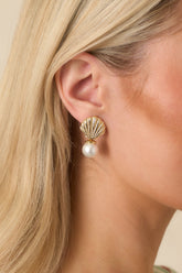 Soft Tides Gold Seashell & Pearl Drop Earrings