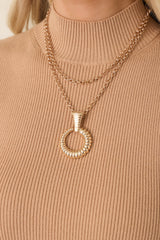 Confident Glamour Gold Necklace