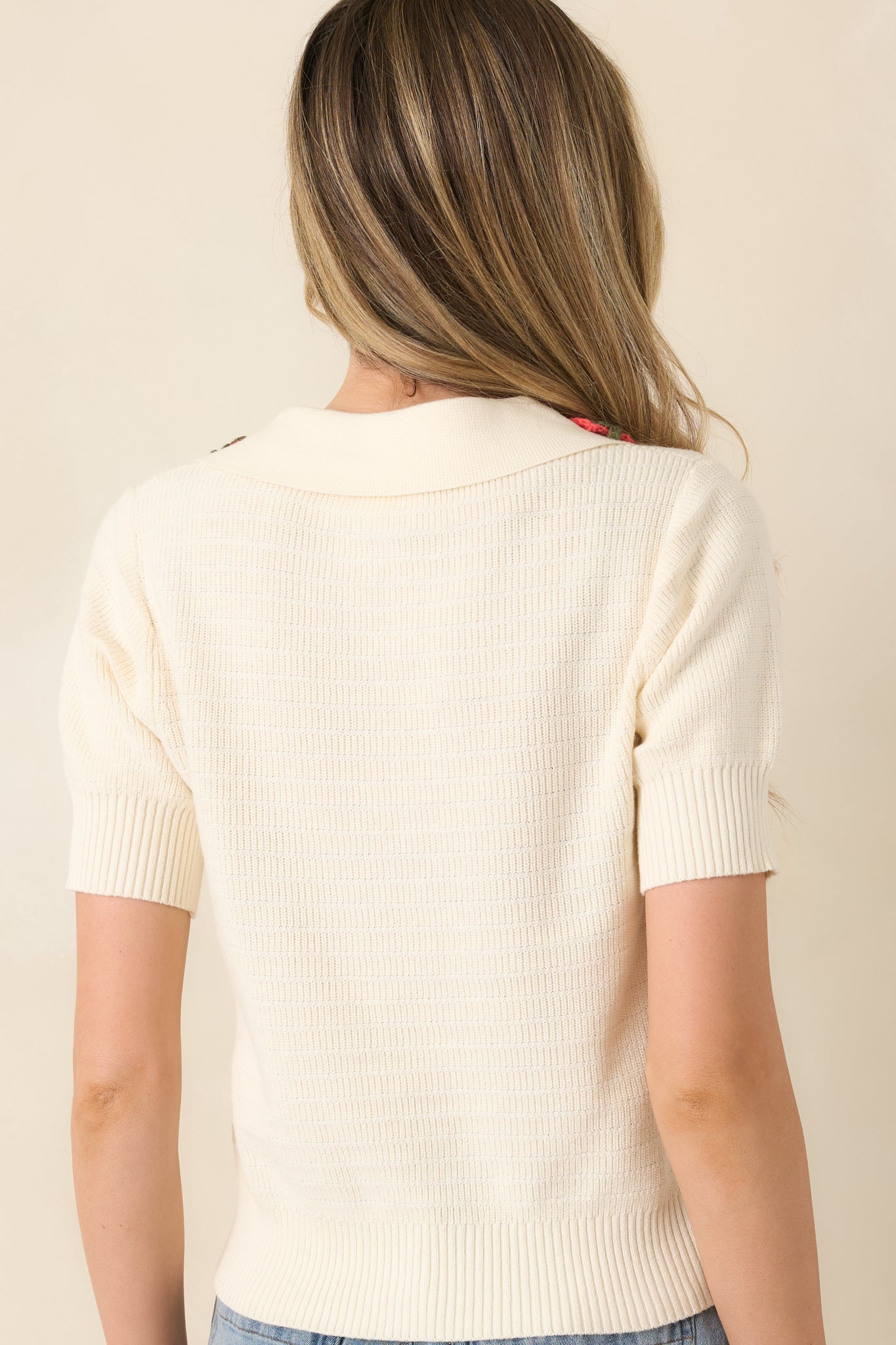 La Dolce Vita Ivory Embroidered Fruit Collar Sweater