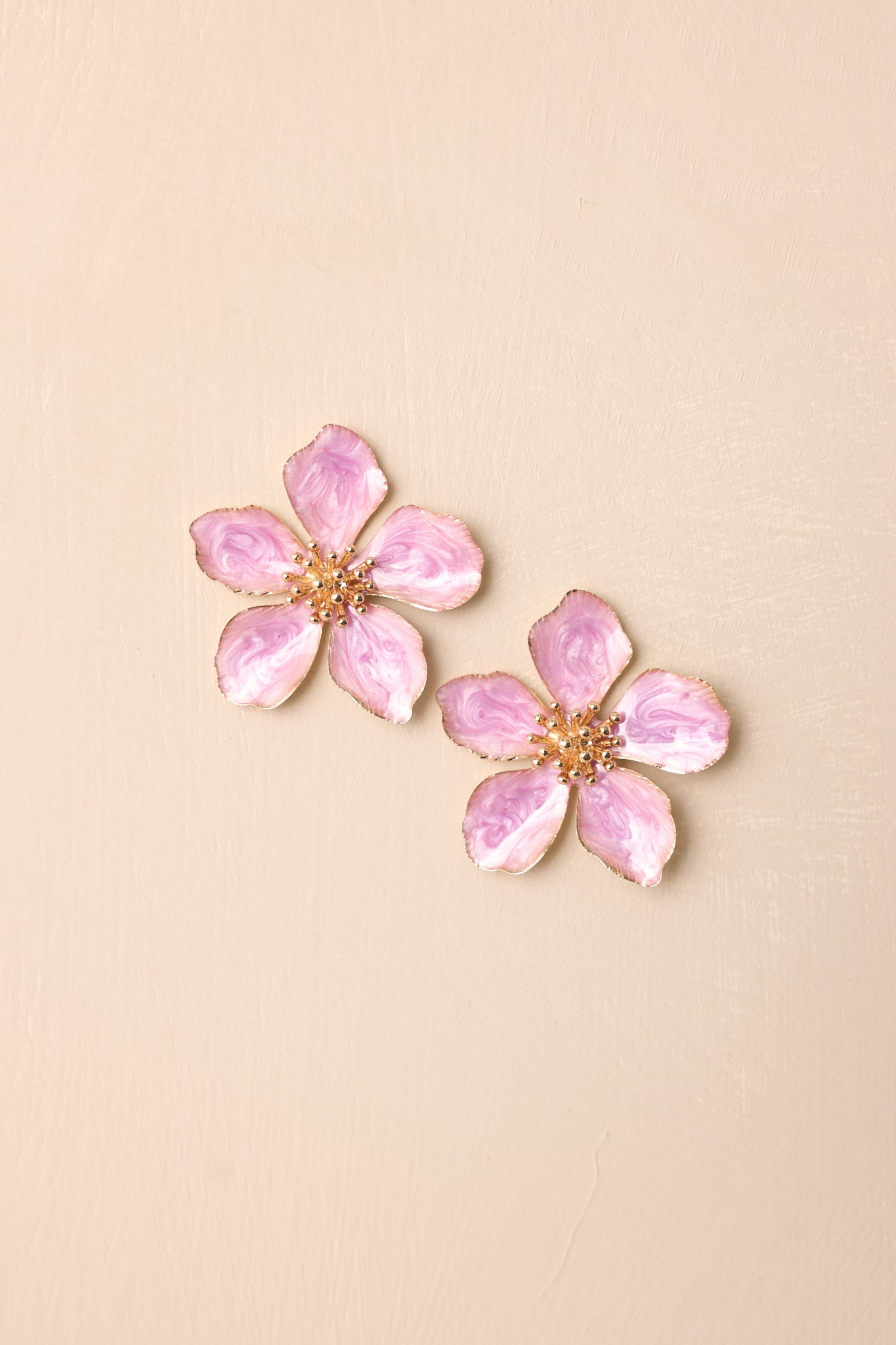 Rooftop Garden Lavender Pearlescent Flower Earrings