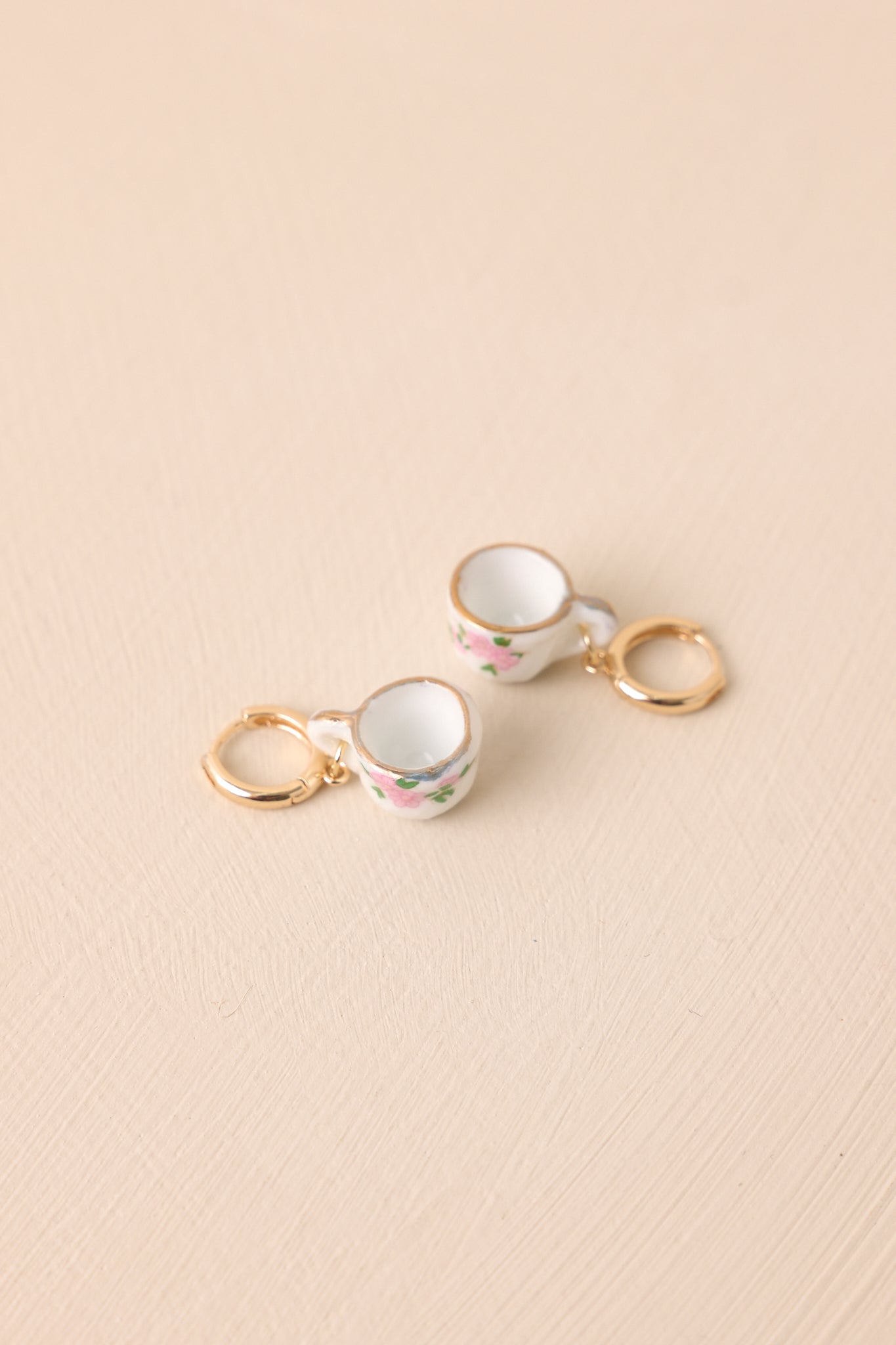 Café On The Corner White Floral Teacup Earrings
