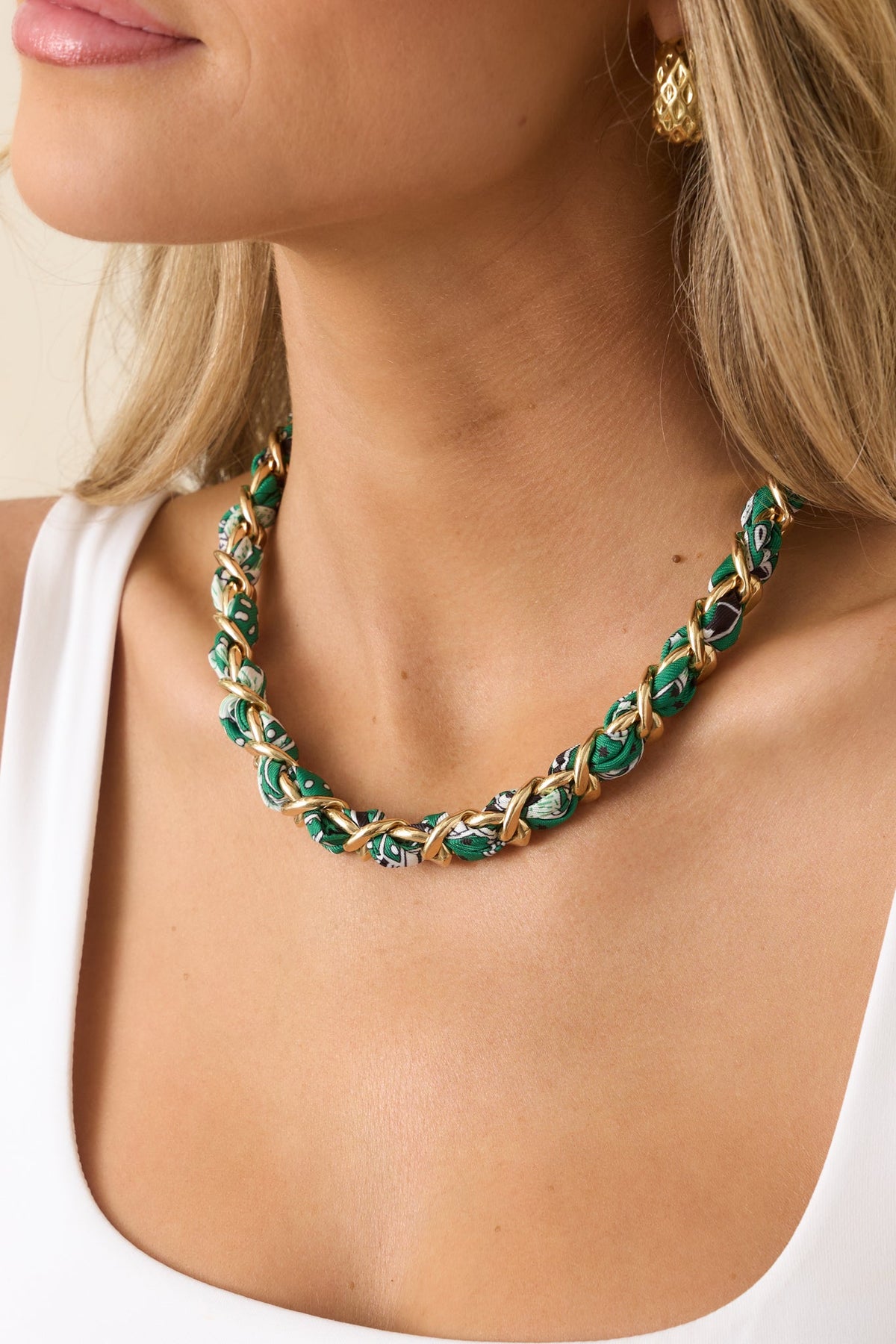 Heiress Luxe Green Multi Scarf-Woven Gold Chain Necklace