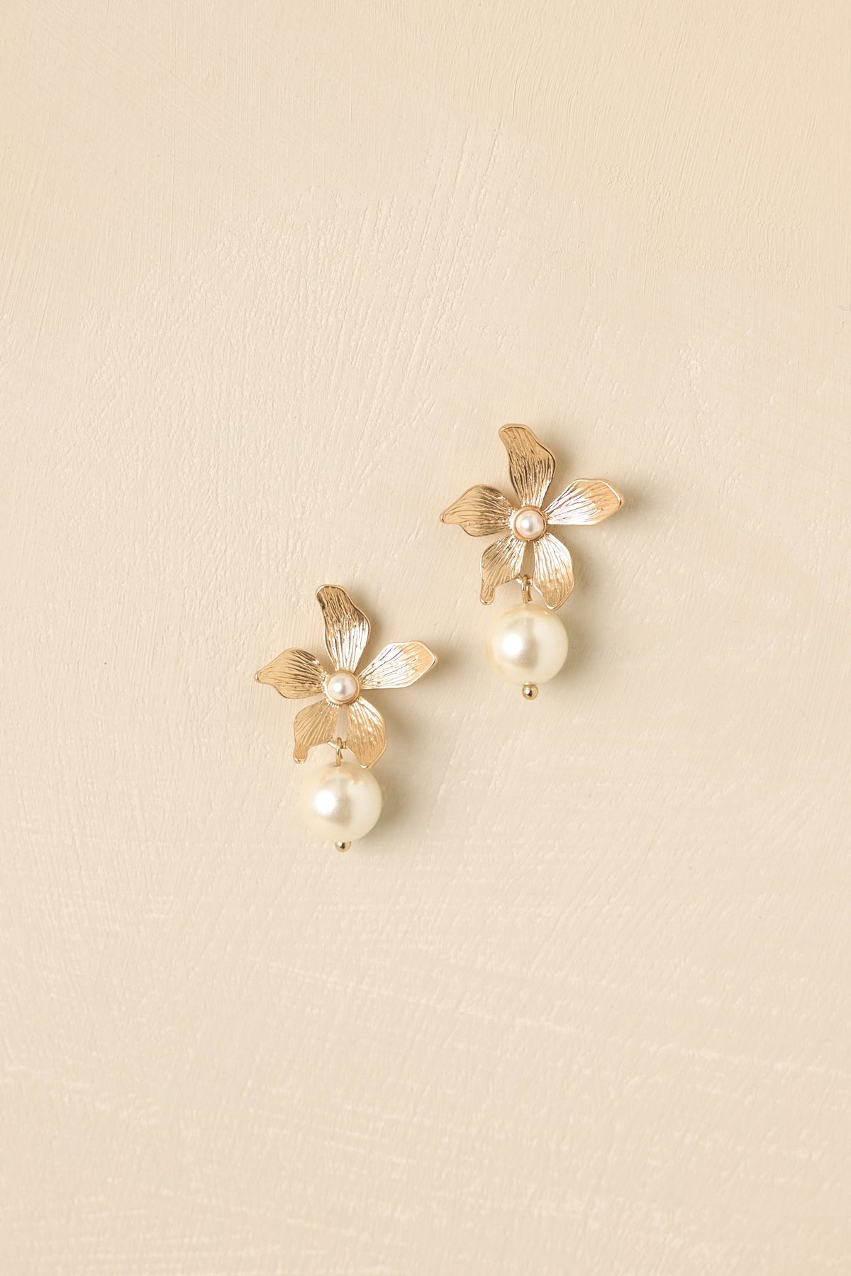 Make It a Moment Gold Flower & Pearl Drop Earrings