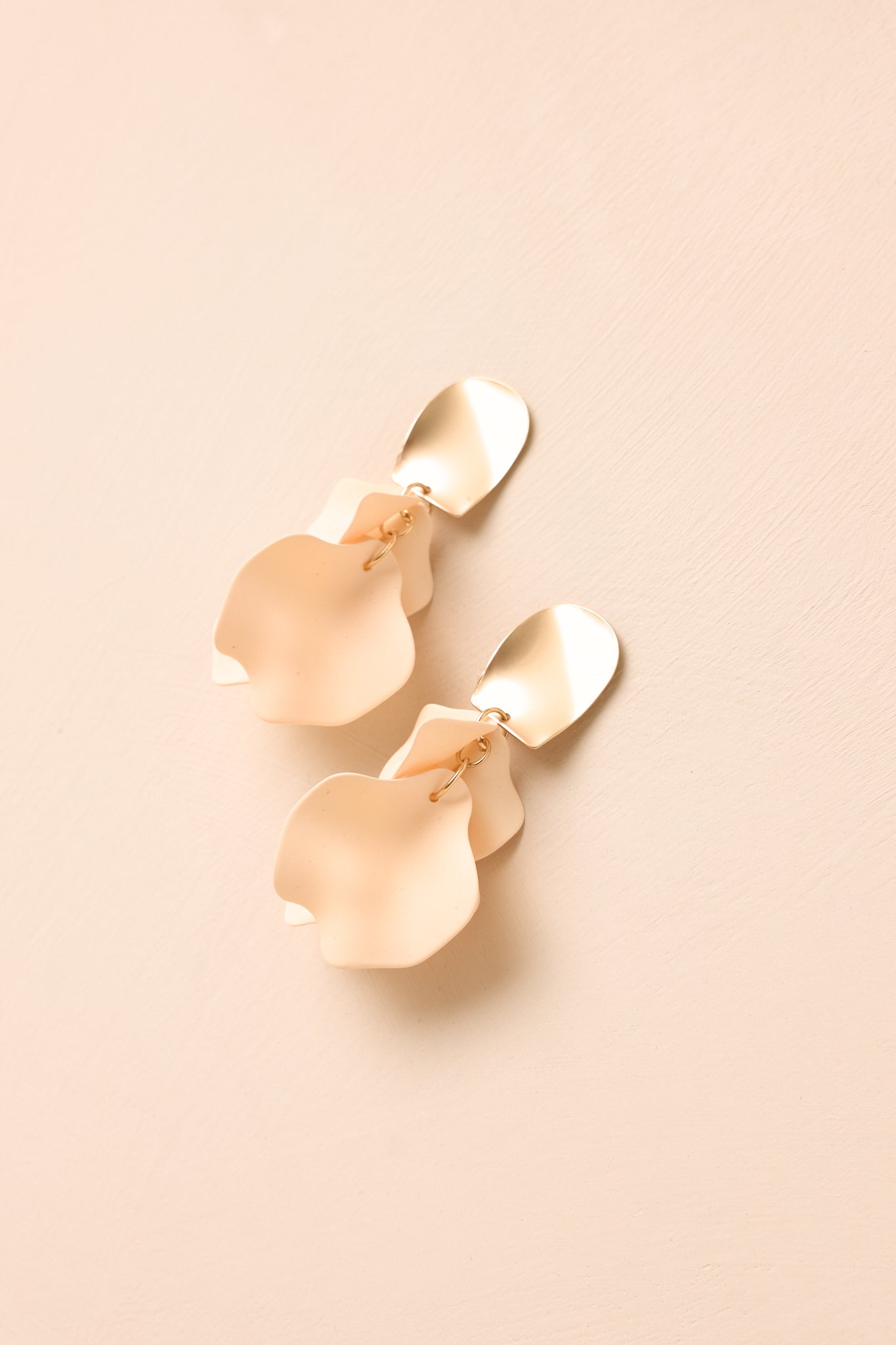 Turning A New Leaf White Peach & Gold Earrings