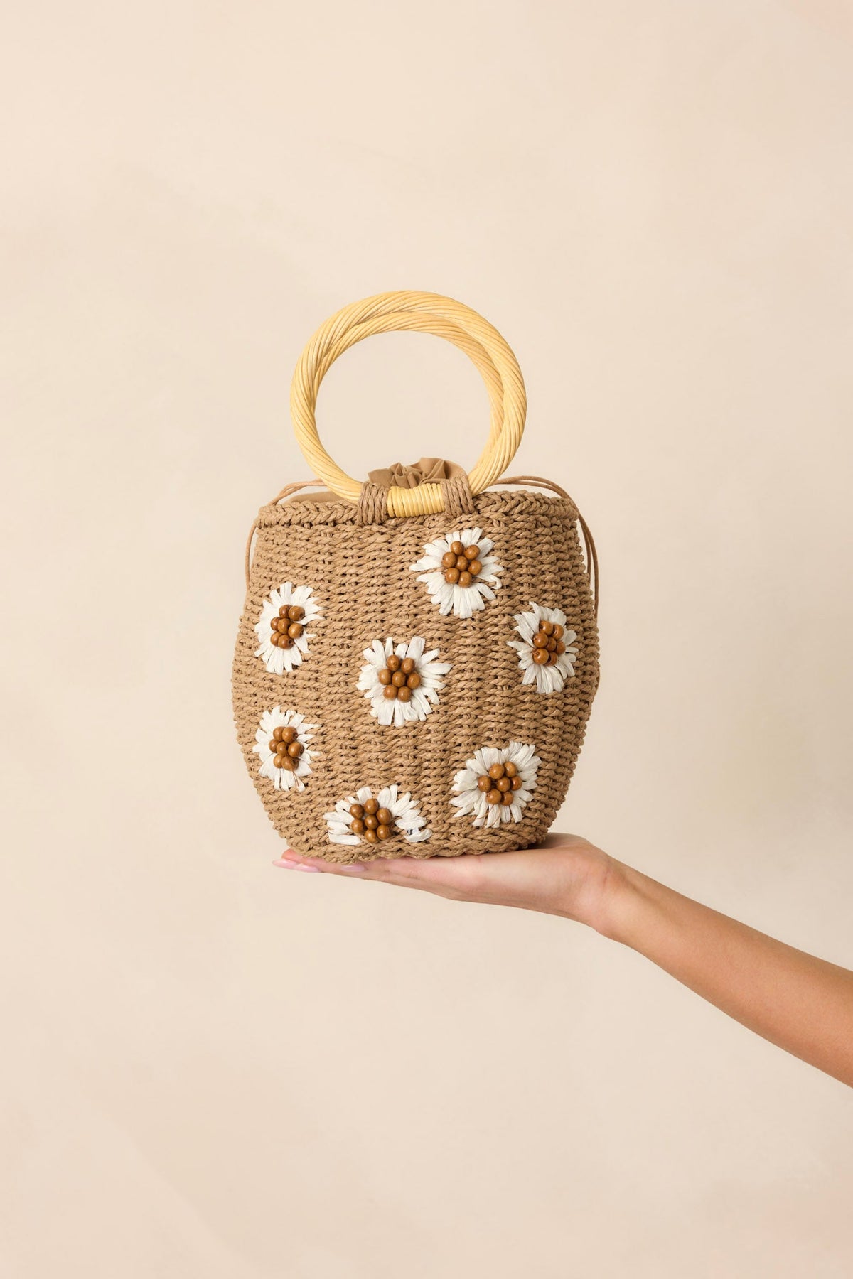 Weekend Picnic Tan Straw Bucket Floral Handbag