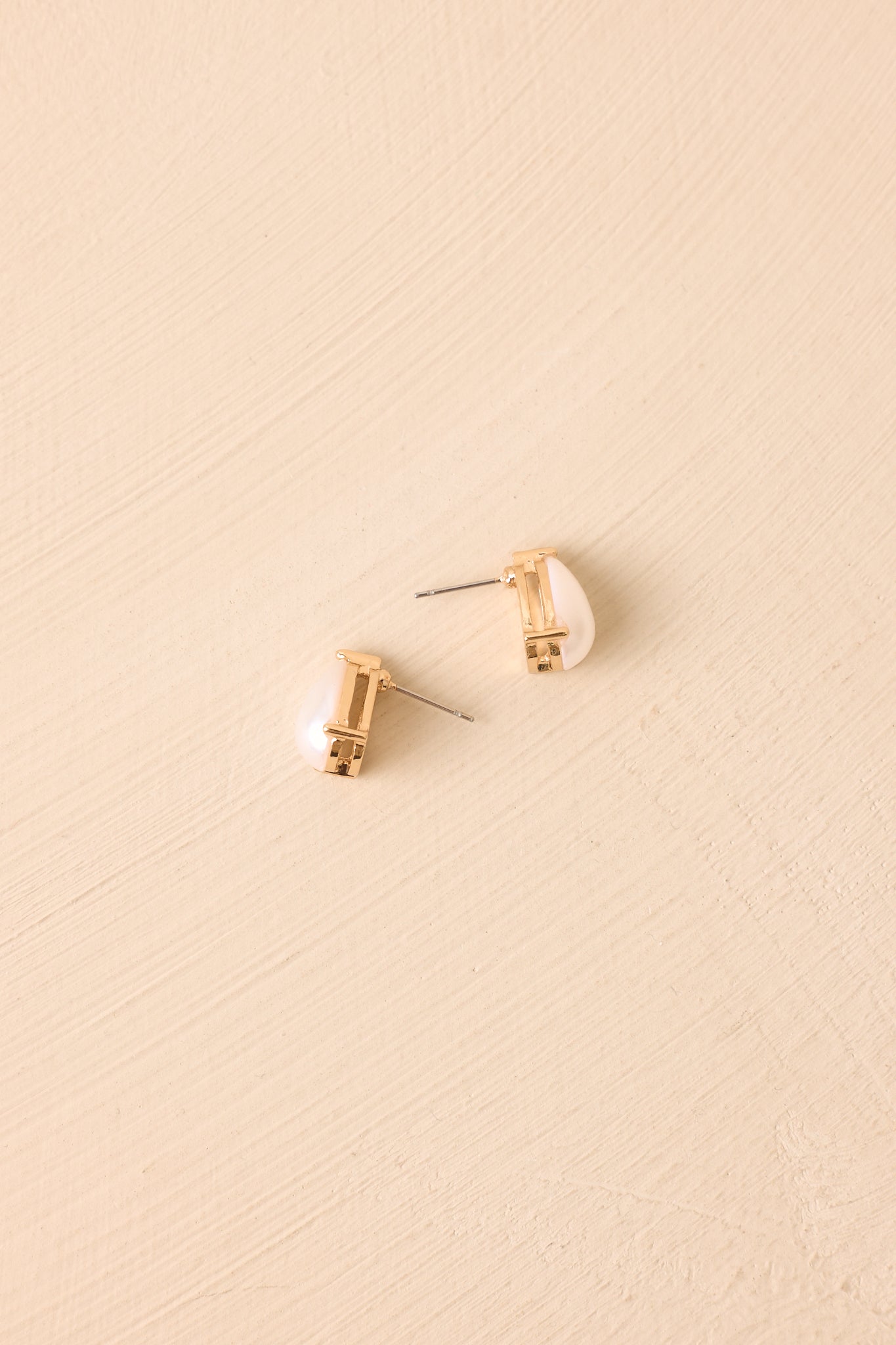 RSVP Yes Gold Pearl Teardrop Stud Earrings
