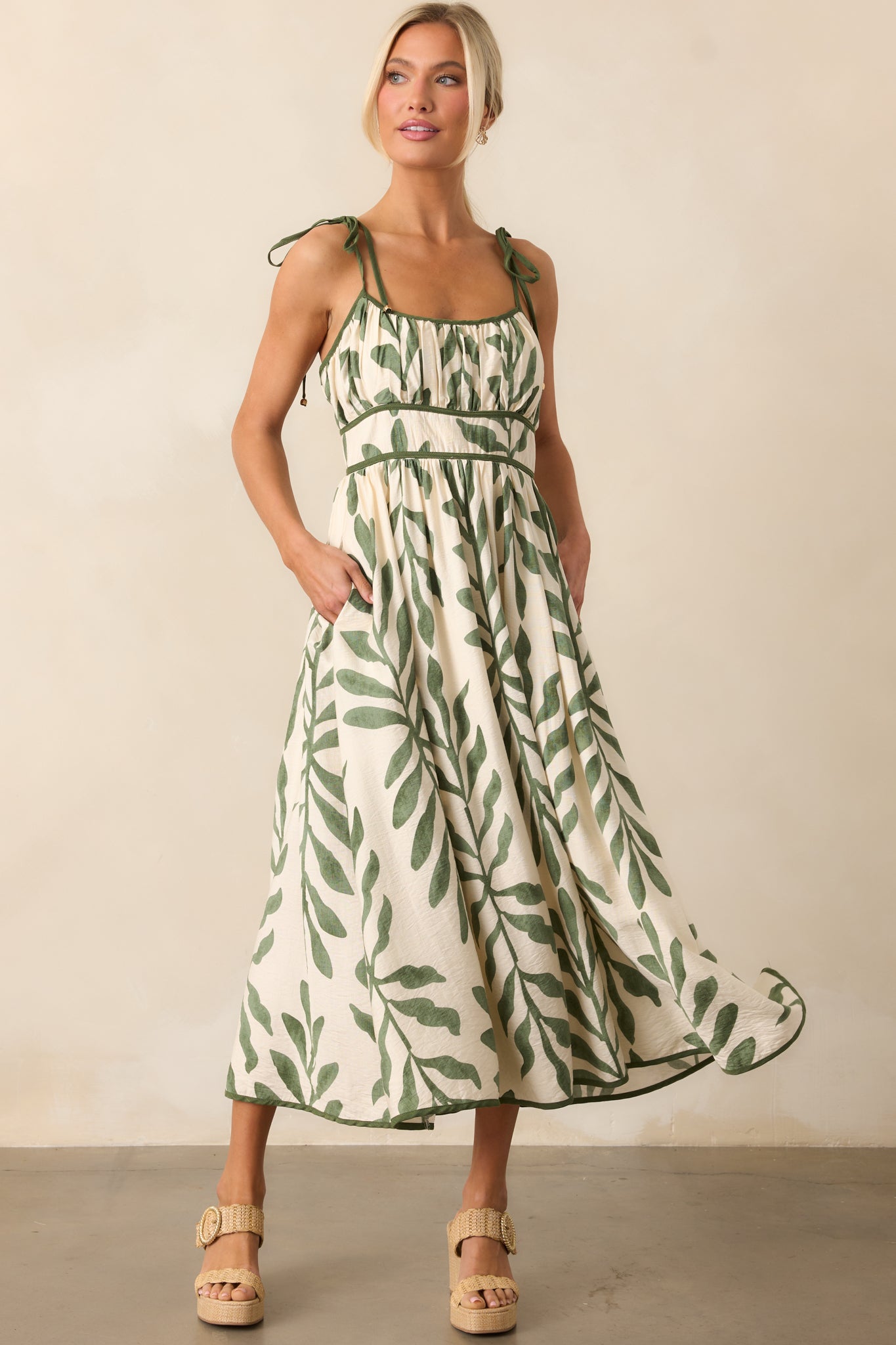 Peaceful Palms Green Tropical Print Midi Dress