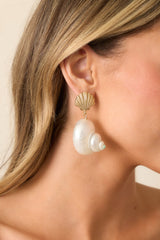 Loveline Ivory Pearl & Gold Seashell Drop Earrings