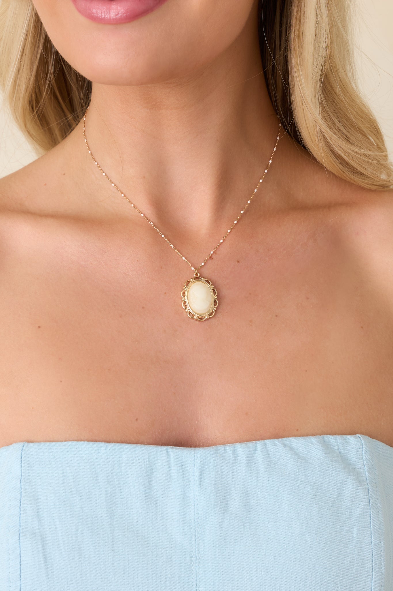 Made to Treasure Gold & Ivory Cameo Necklace