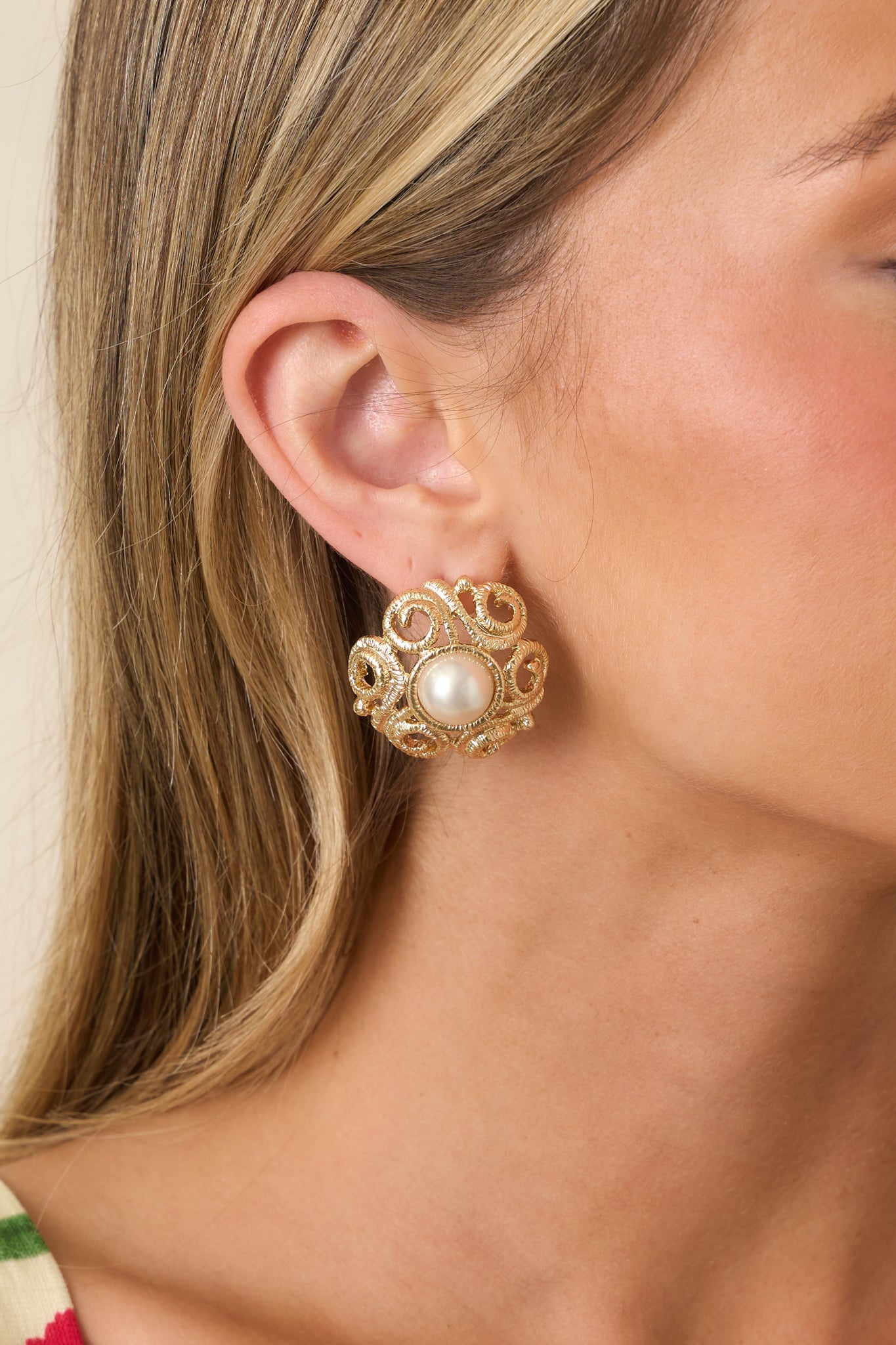 Treasured Moments Gold Pearl Filigree Stud Earrings