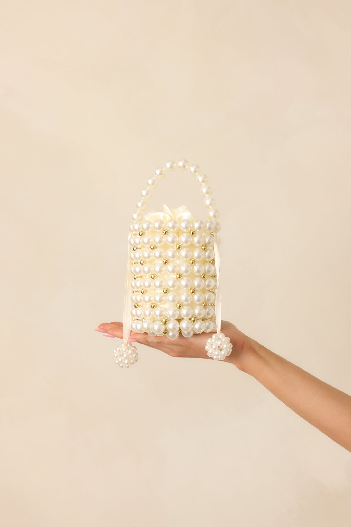 So Chic Ivory Faux Pearl Beaded Handbag
