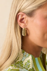 Catch Me If You Can Ribbed Gold Hoop Earrings