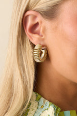 Catch Me If You Can Ribbed Gold Hoop Earrings