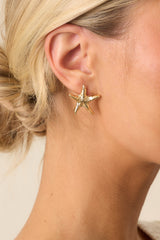 Ocean Calling Gold Starfish Earrings