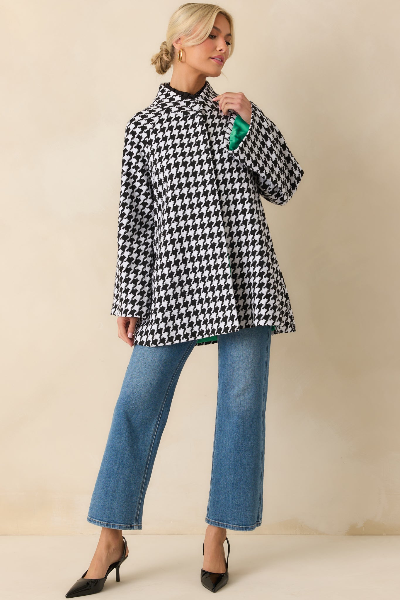 Prosperina Deveraux Black & White Houndstooth Car Coat