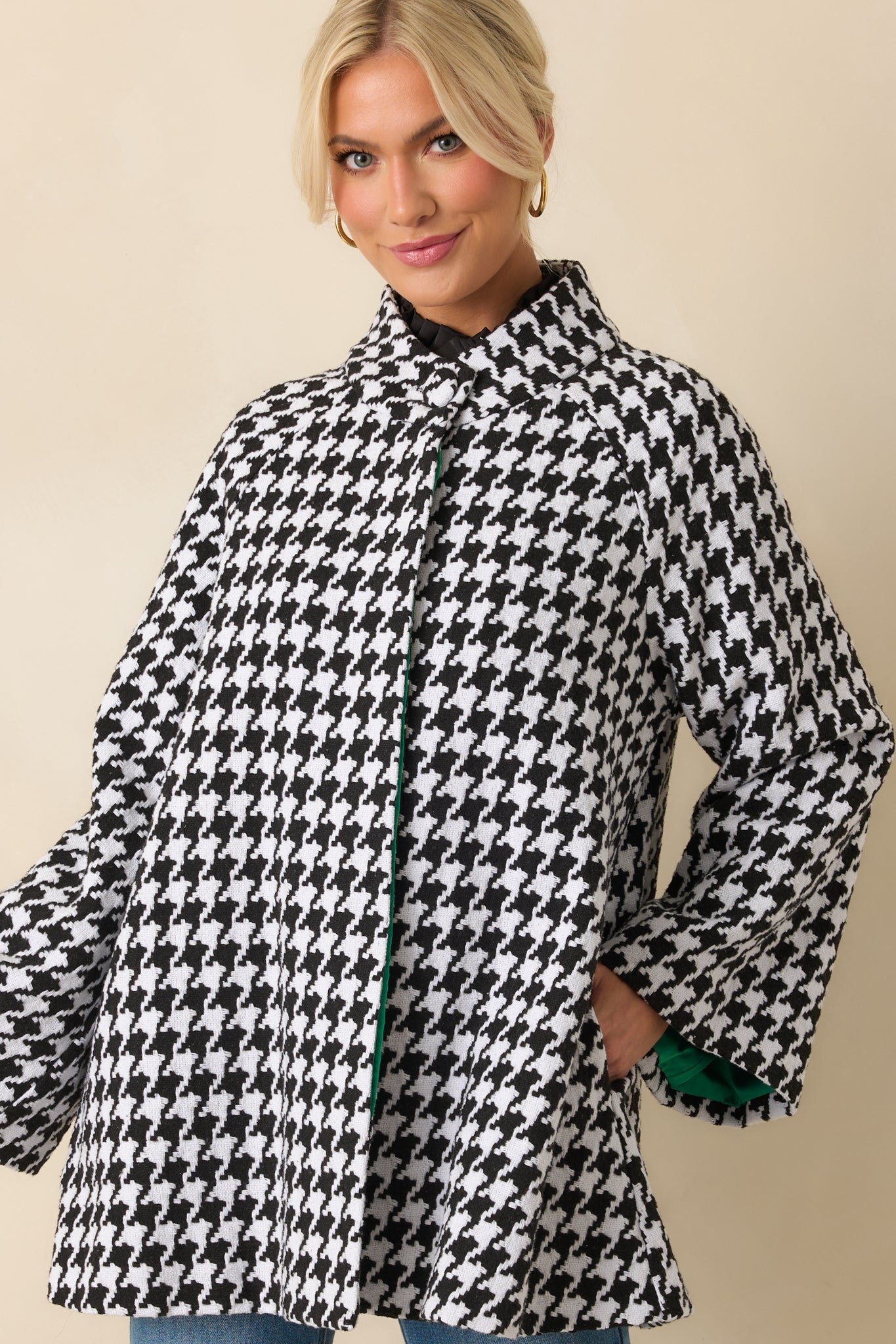 Prosperina Deveraux Black & White Houndstooth Car Coat