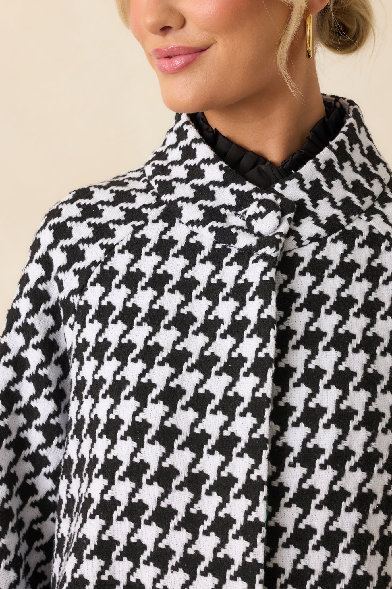 Prosperina Deveraux Black & White Houndstooth Car Coat