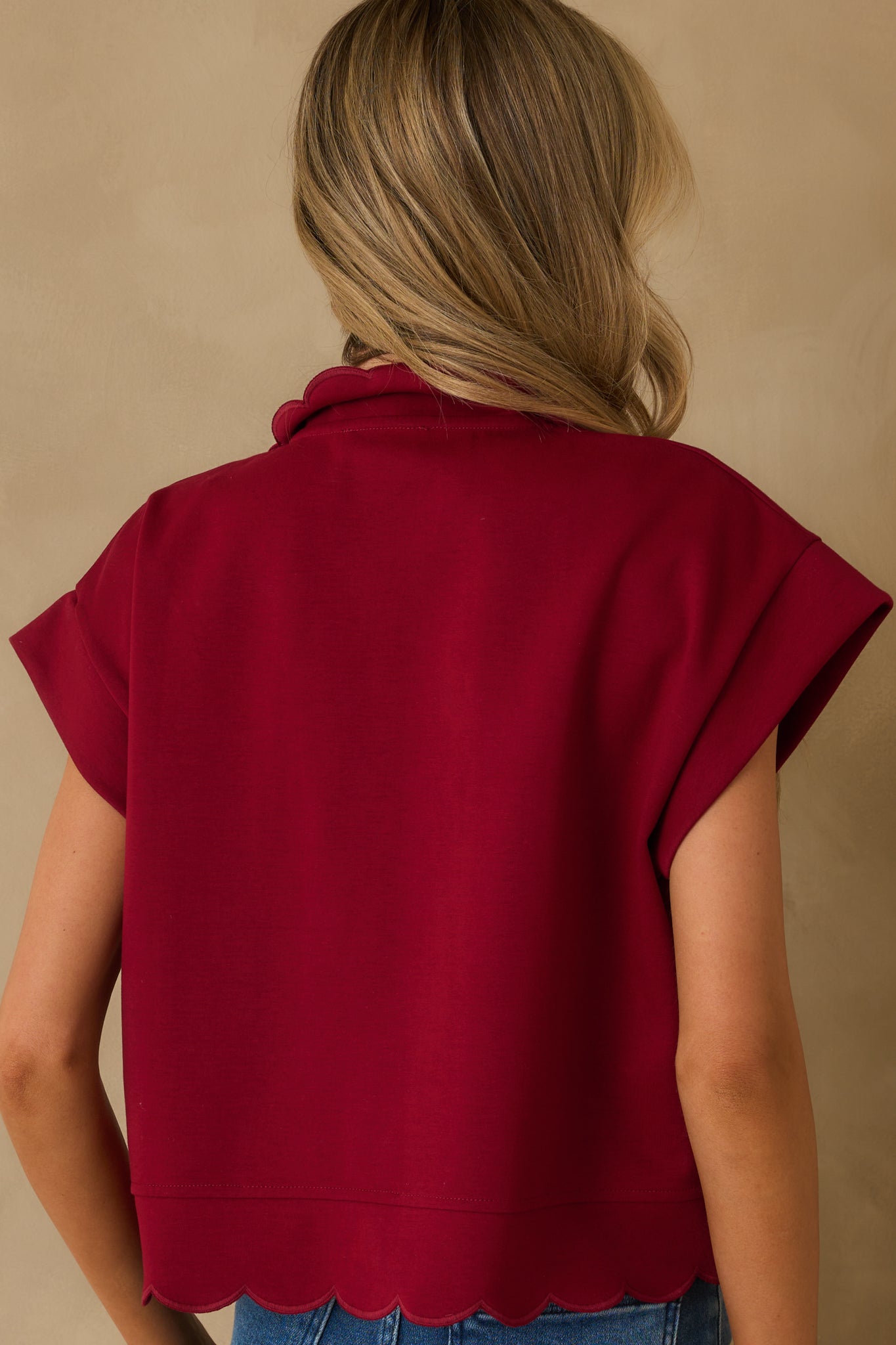 Best One Yet Burgundy Cotton Scallop Hem Short Sleeve Pullover