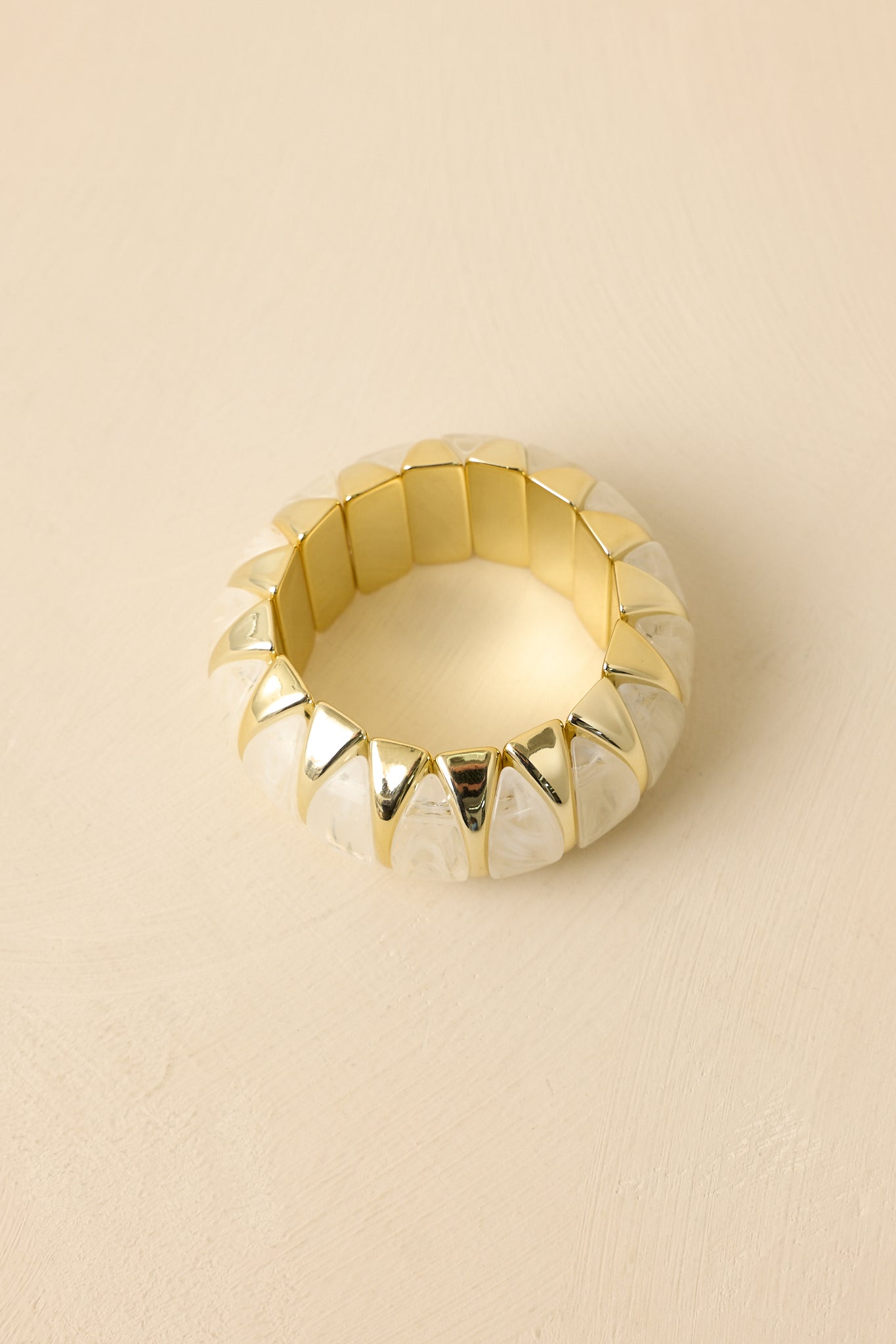 Hold On Gently White & Gold Sculptural Bead Stretch Bracelet