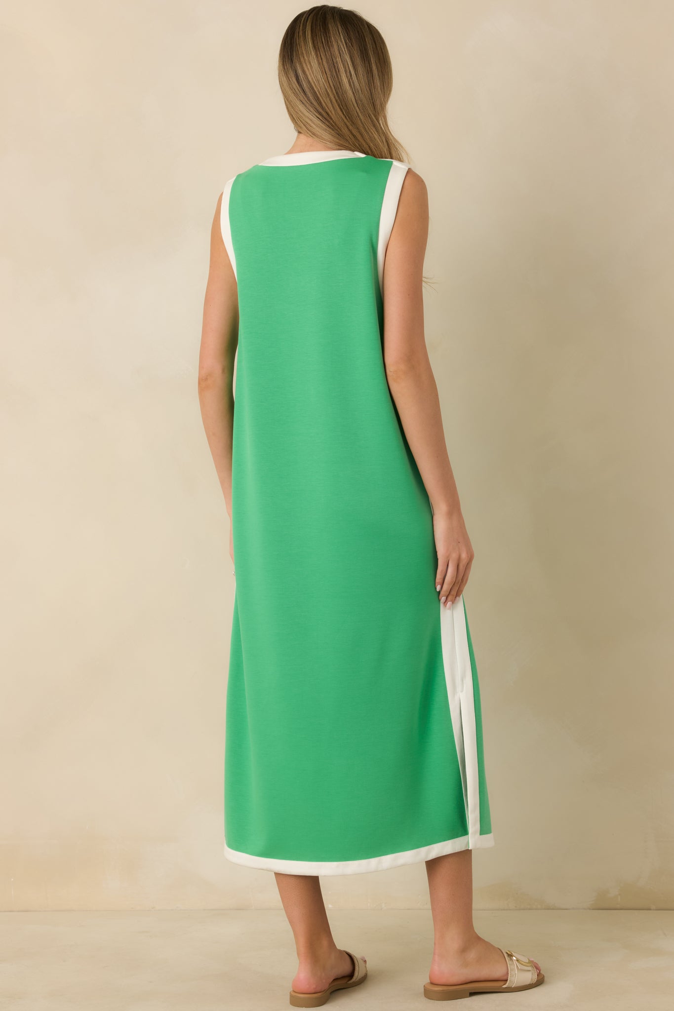 Perfectly Framed Green Jersey Knit Contrast Trim Sleeveless Maxi Dress