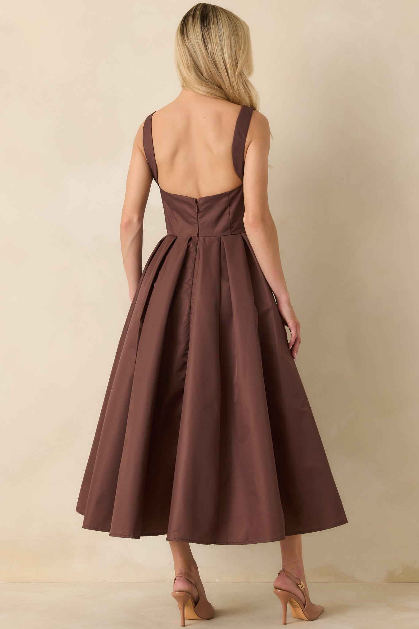 The Main Idea Cocoa Brown Sleeveless Pleated Structured Midi Dress