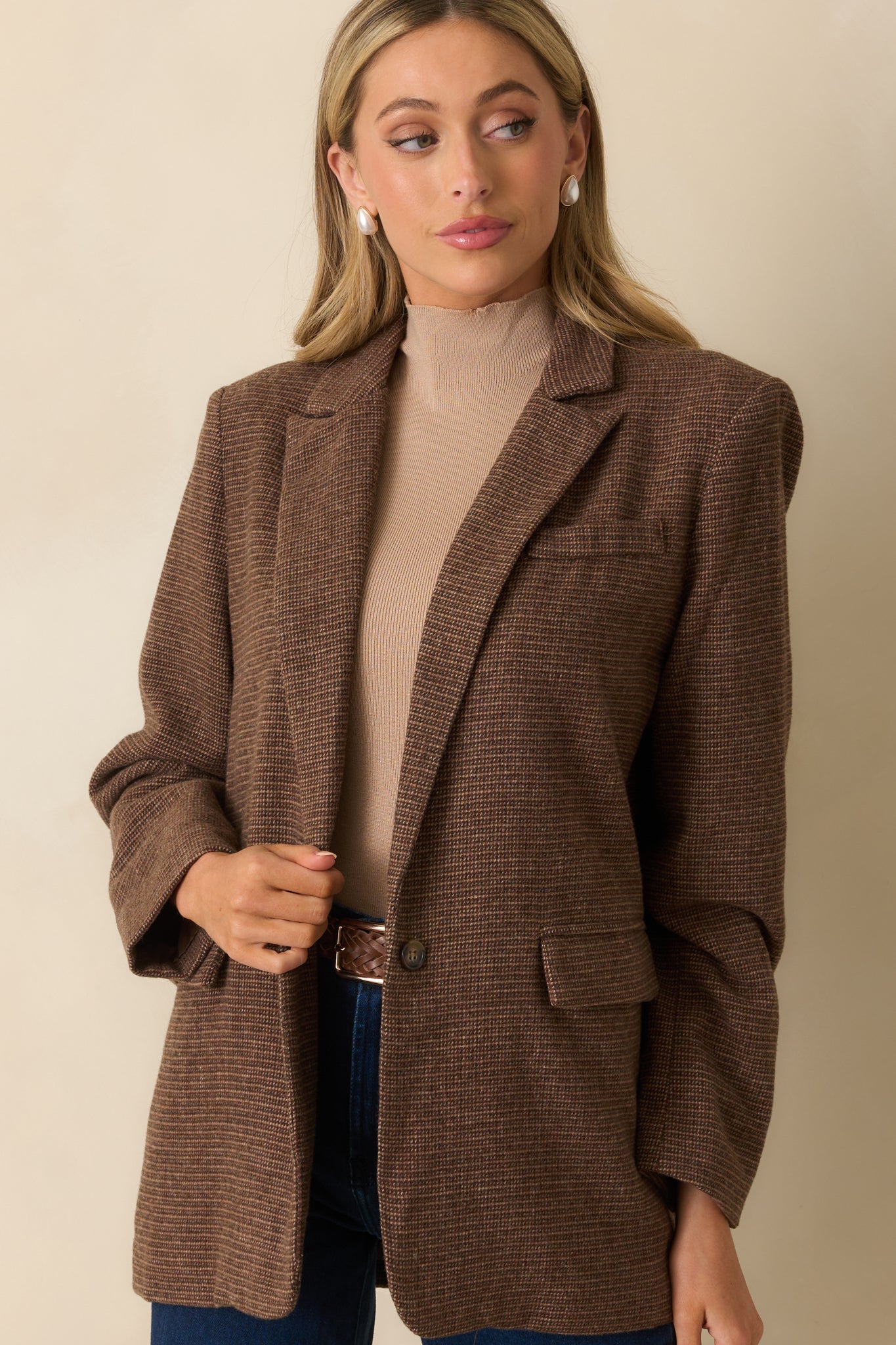 A Point Well Made Brown Micro Houndstooth Single Breasted Blazer