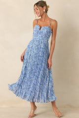 ASTR The Label Bayley Blue Floral Pleated Maxi Dress