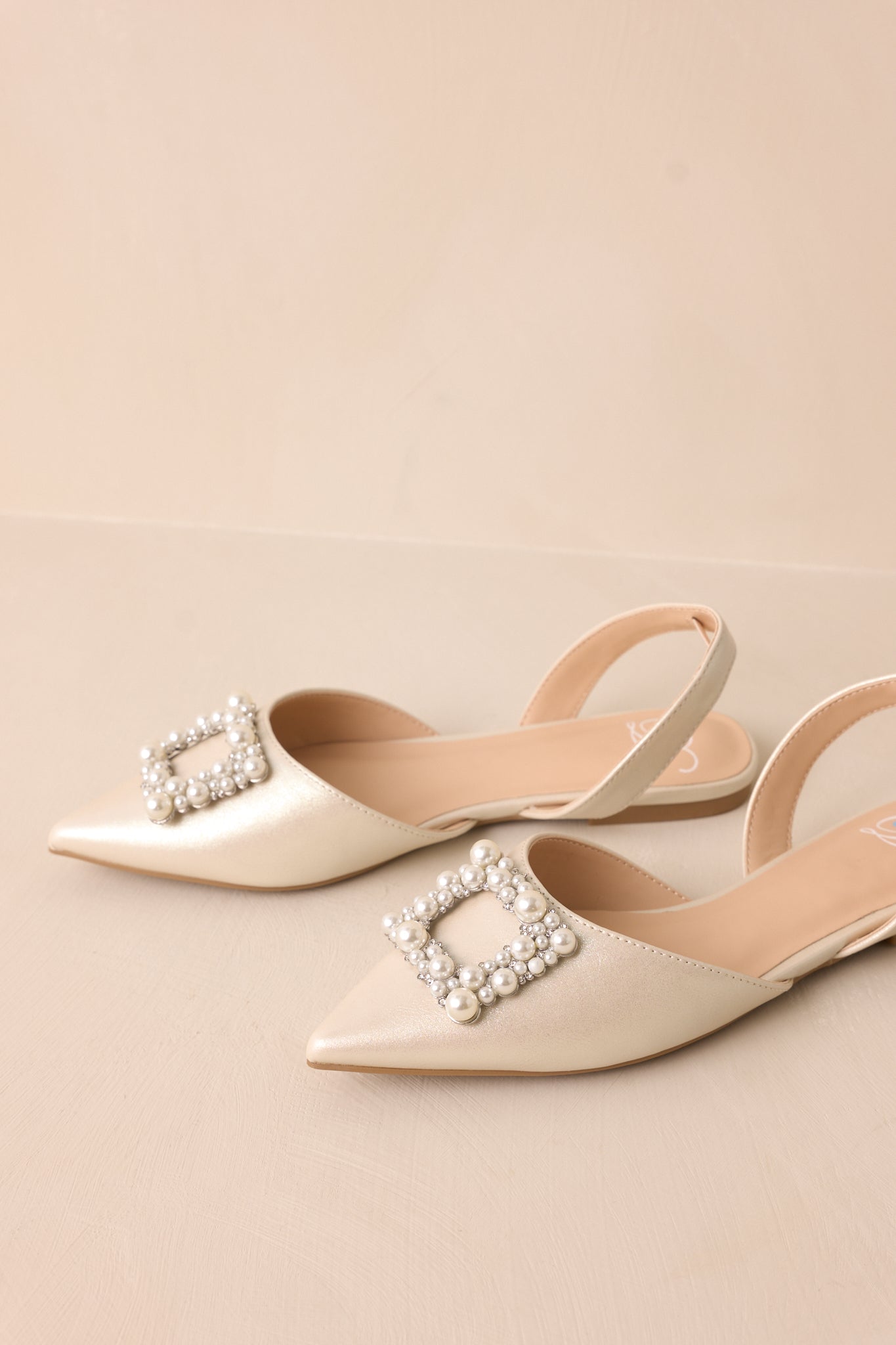 Setting New Goals Ivory Pearlescent Pointed Toe Slingback Flats