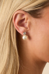 The Way You Glow Pearl Drop Crystal Earrings