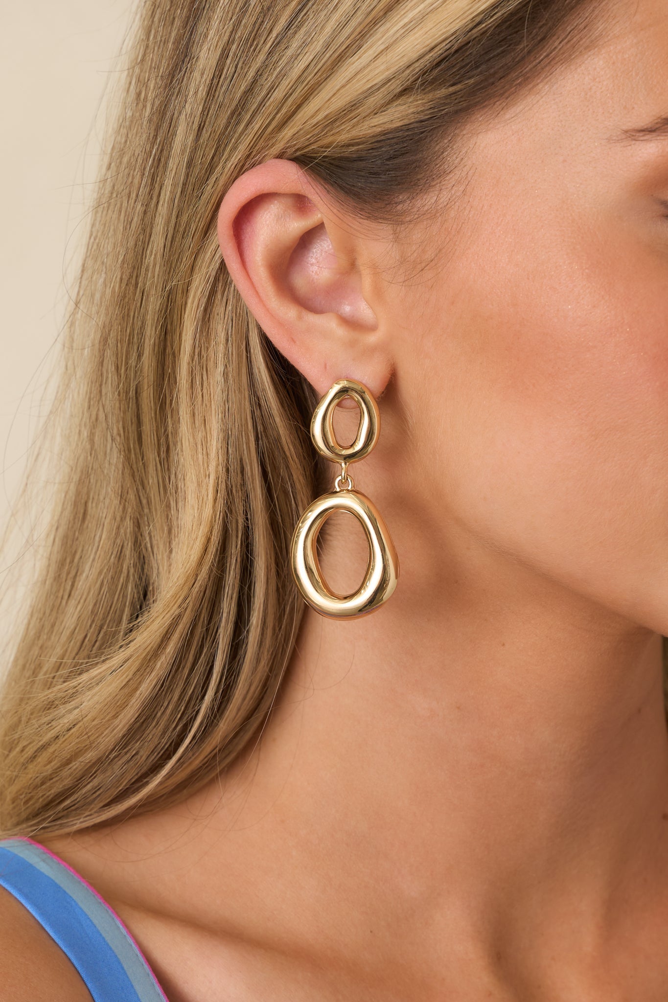 Elegance Without Effort Gold Oval Drop Earrings