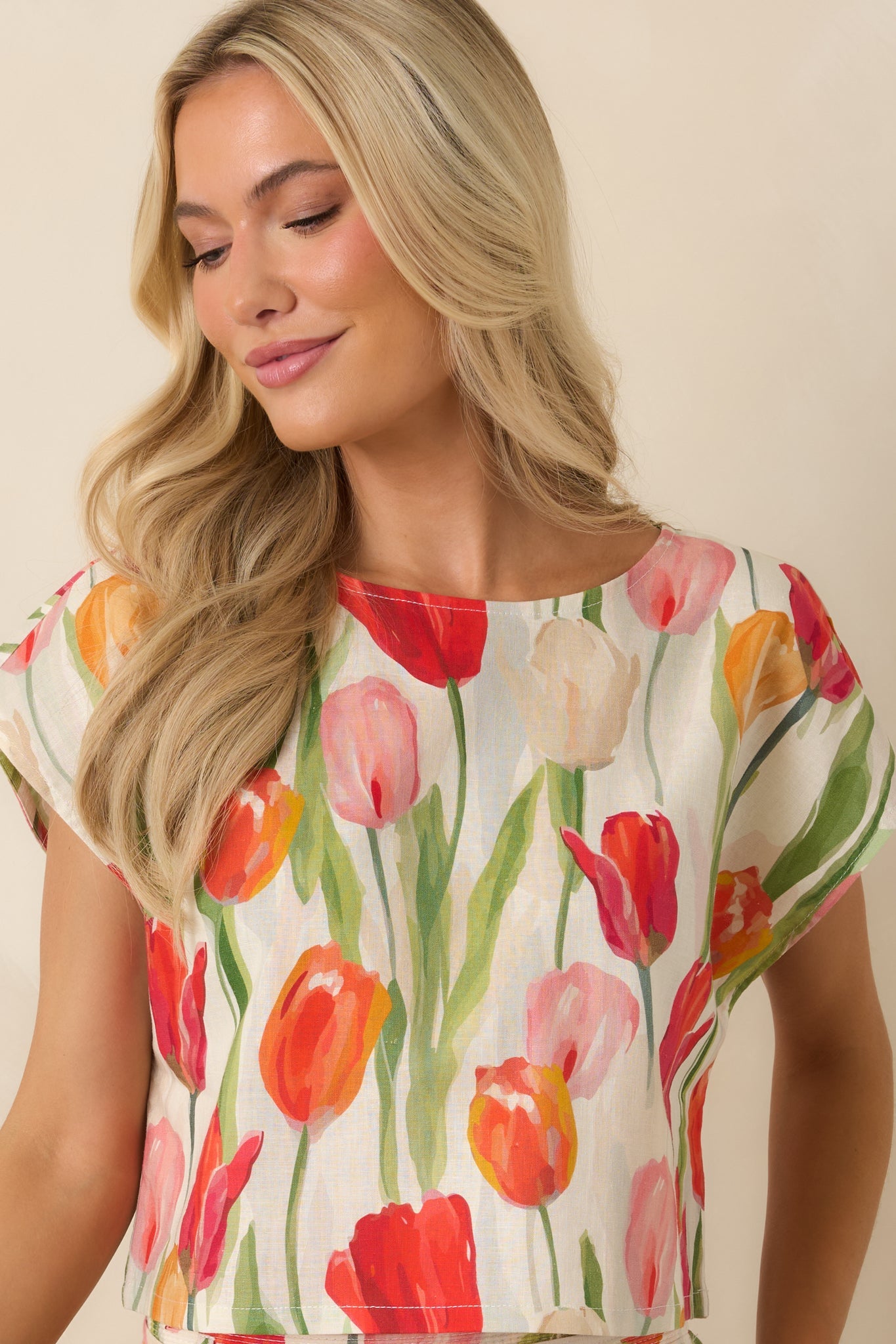Garden District Ivory & Red Multi Linen Blend Floral Cropped Top