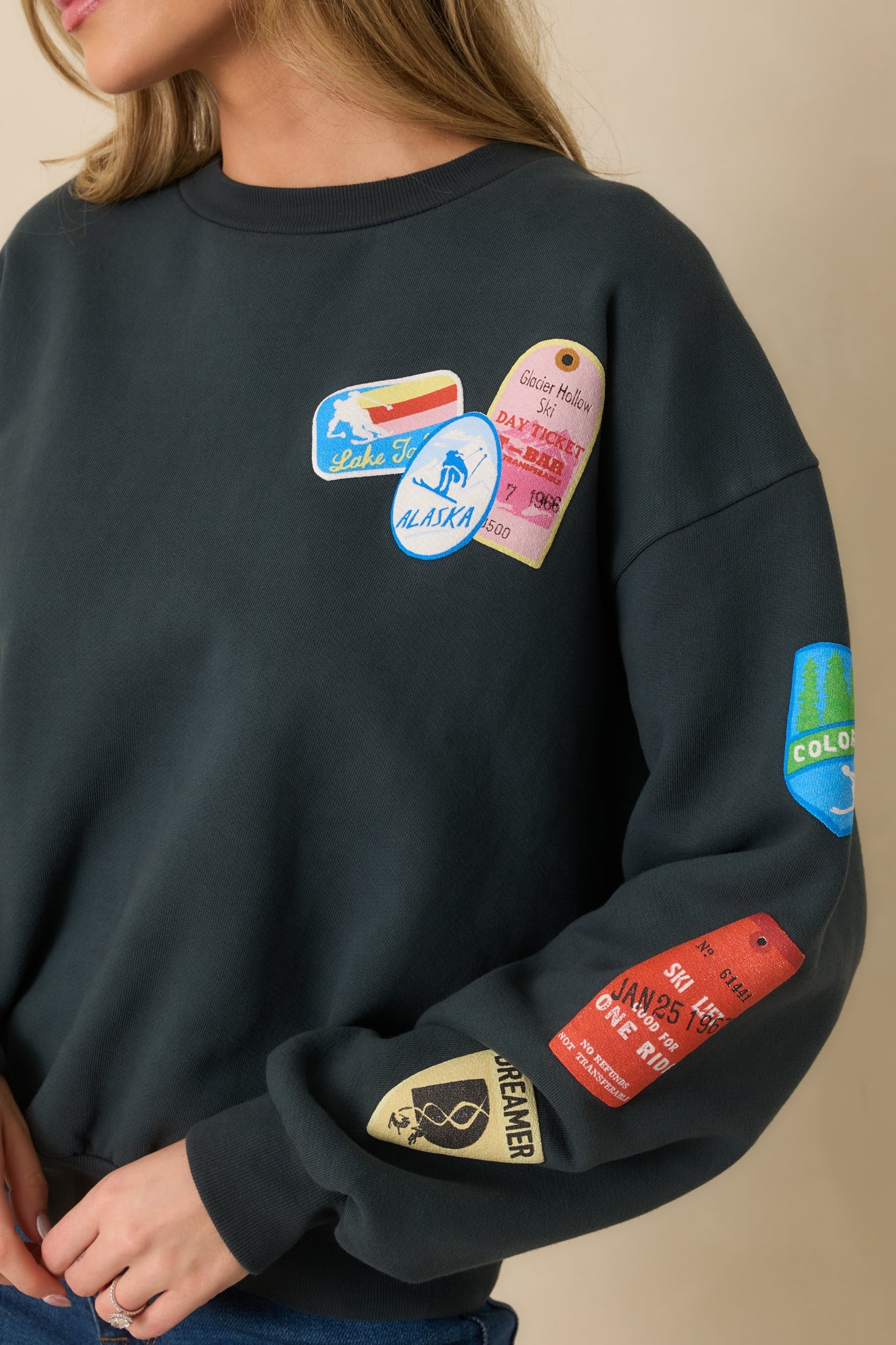 Summit Souvenirs Vintage Black Cotton Ski Patch Crewneck Sweatshirt