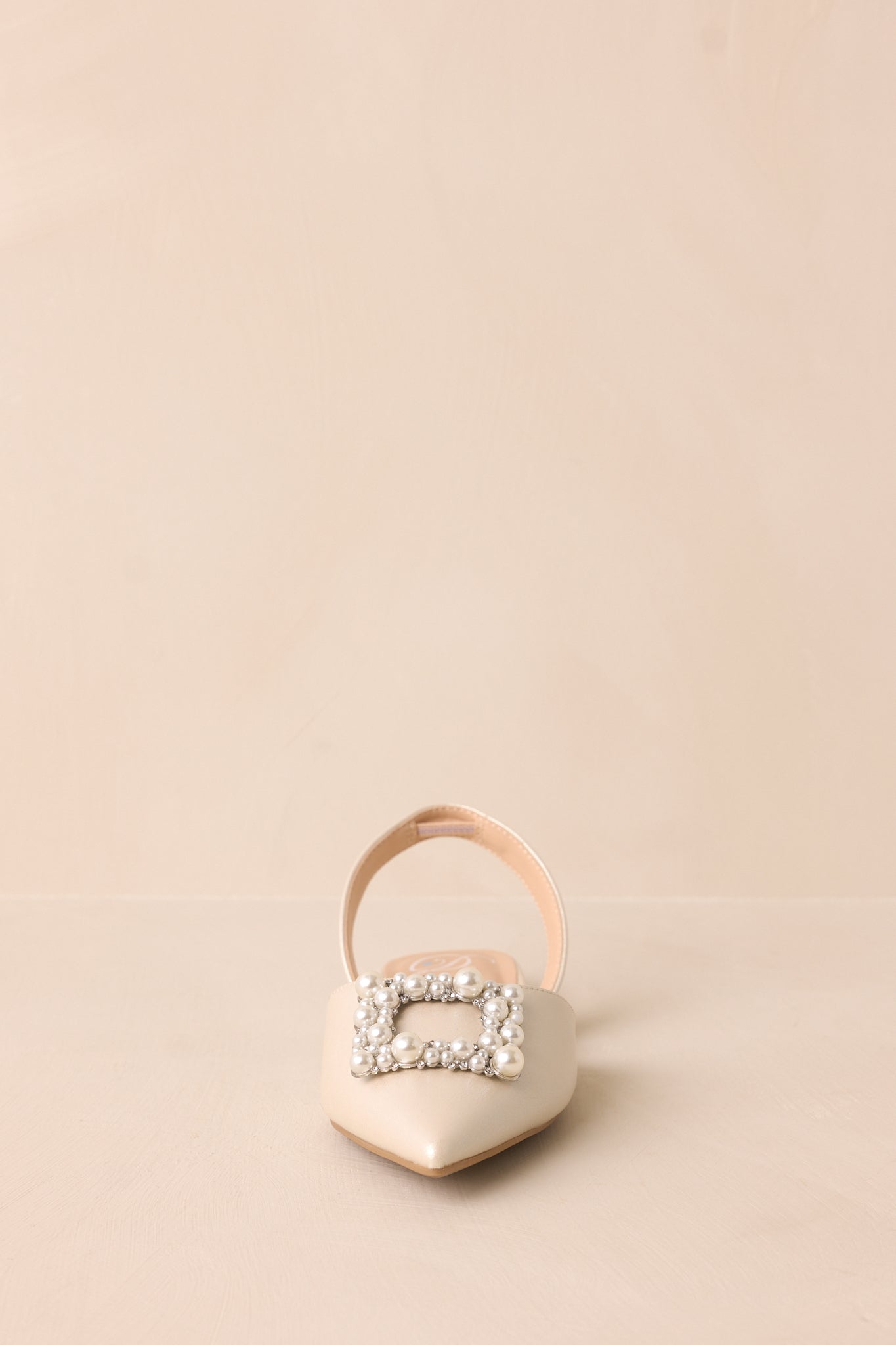 Setting New Goals Ivory Pearlescent Pointed Toe Slingback Flats