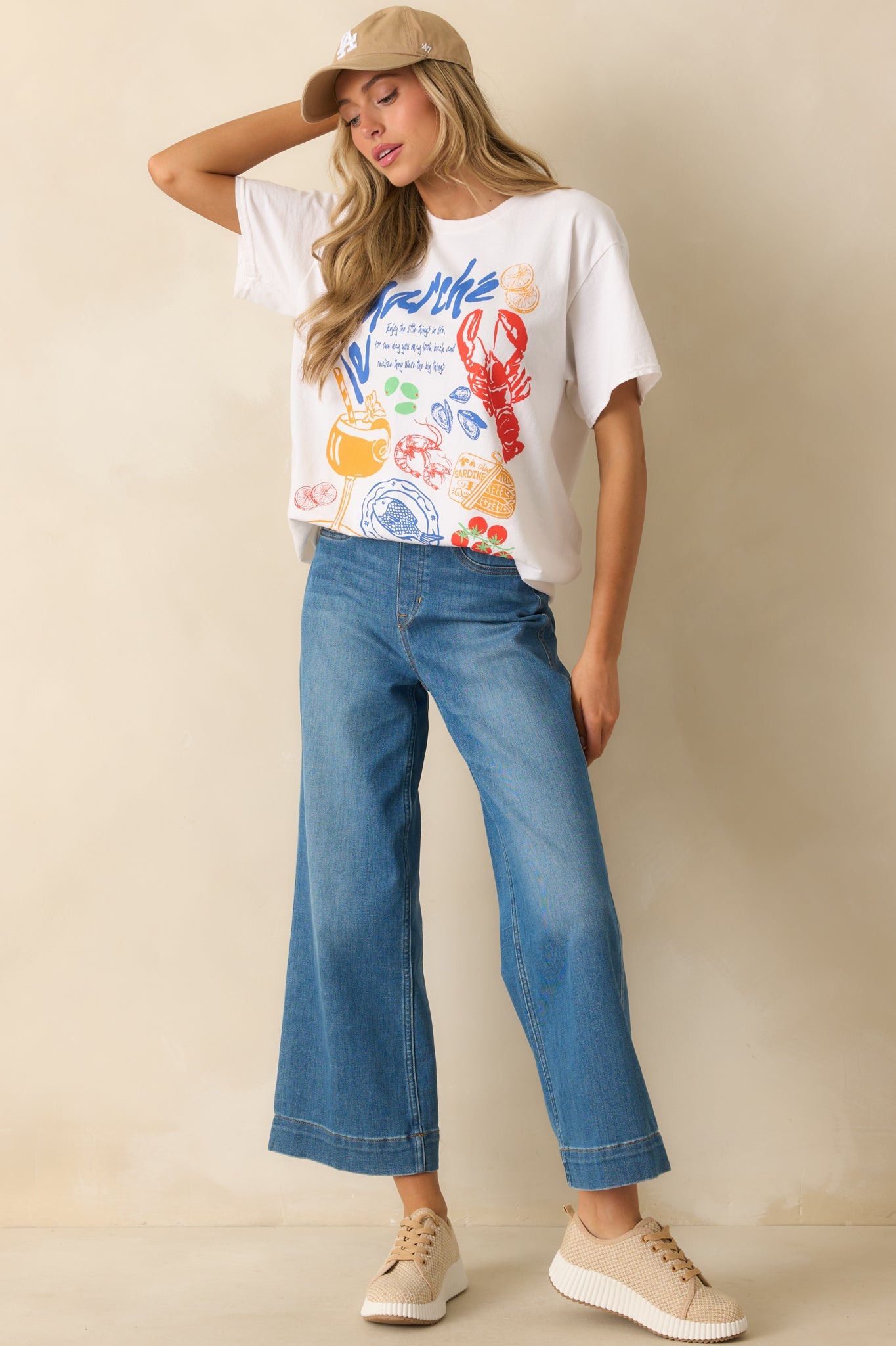 That Island Breeze White Cotton Coastal Market Graphic Tee