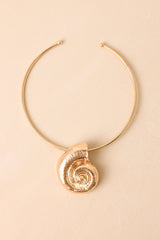 La Mer Treasure Gold Spiral Shell Collar Necklace