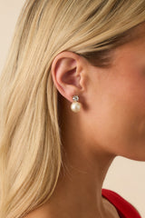The Way You Glow Pearl Drop Crystal Earrings