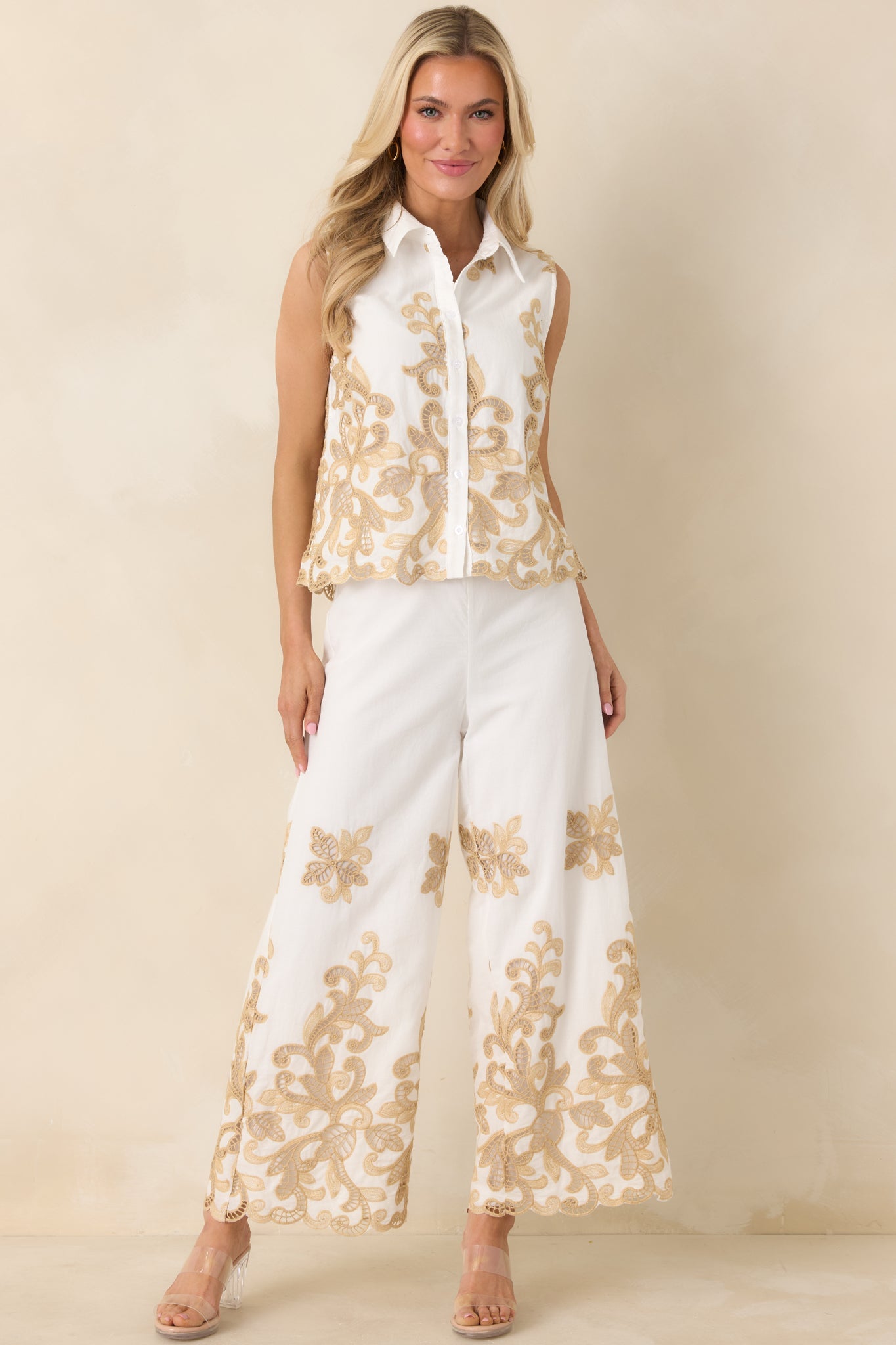 Kiss Me in Champagne Ivory Cotton Lace Applique Sleeveless Top