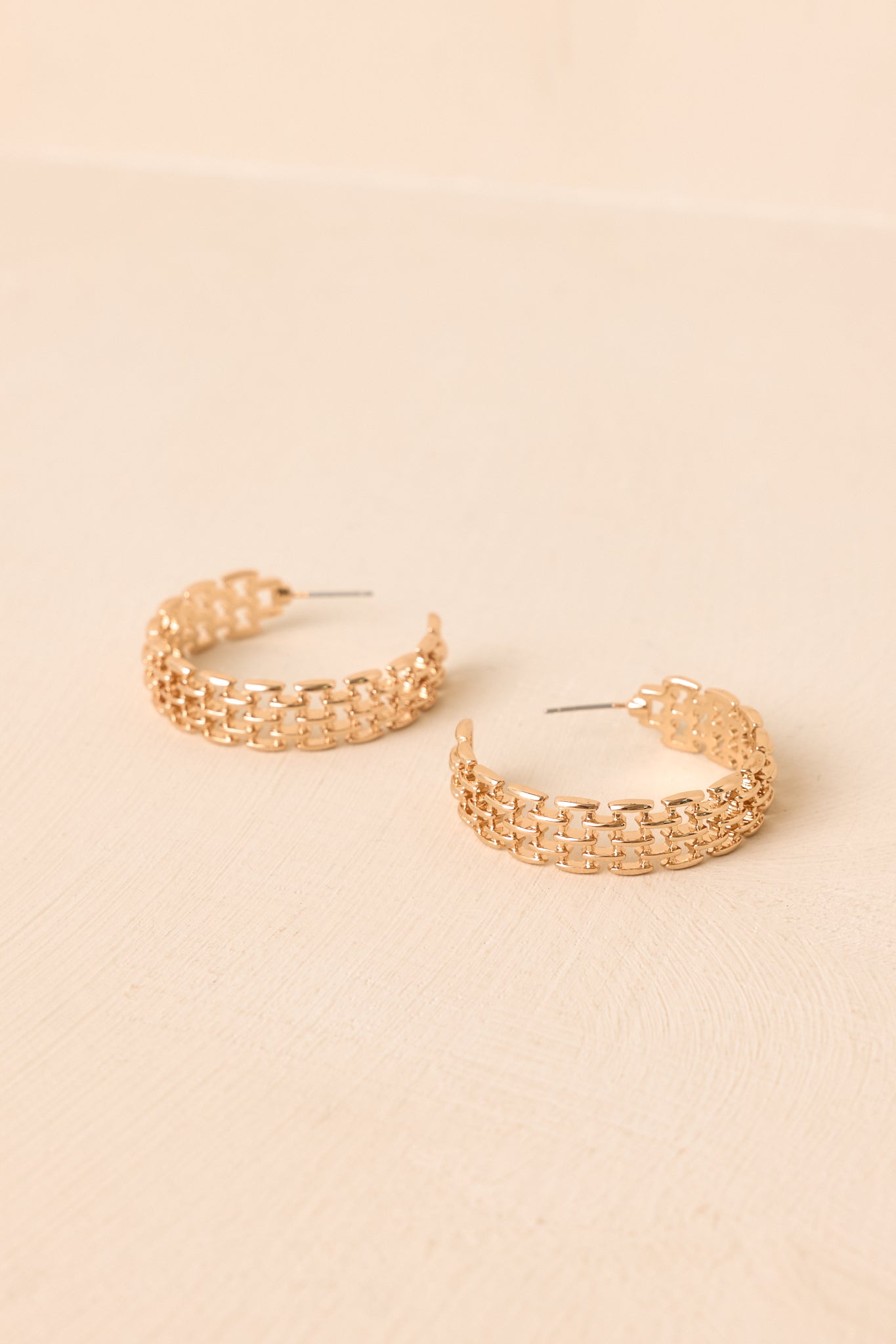 Going Places Gold Chain Mesh Texture Hoop Earrings