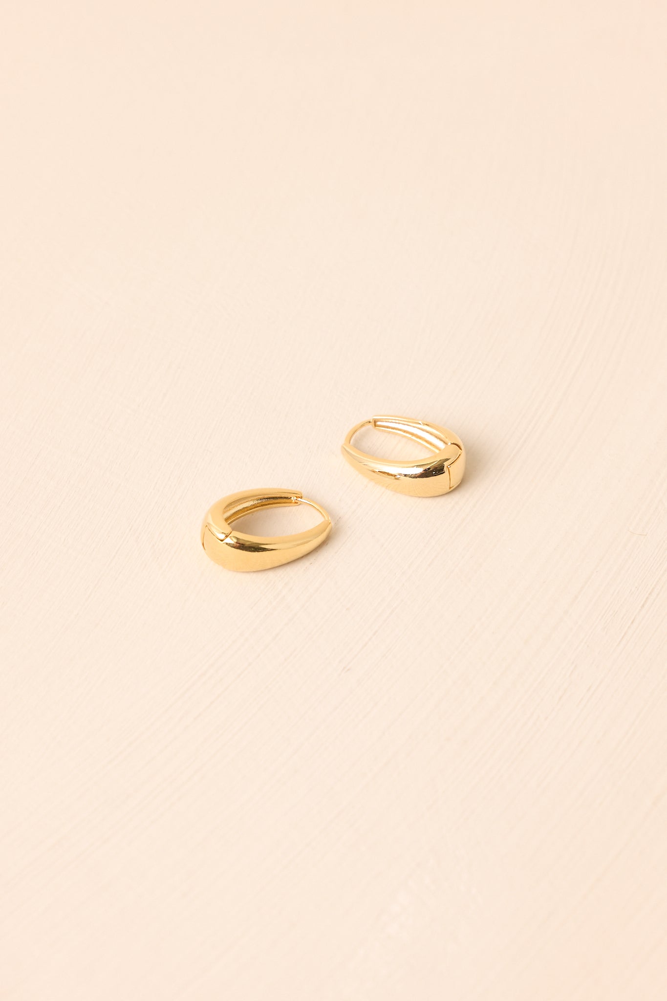 Give It My All Gold Oval Huggie Hoop Earrings