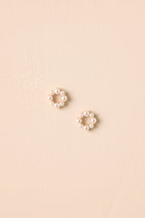 Just The Details Ivory Pearl Circle Stud Earrings