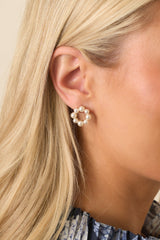 Just The Details Ivory Pearl Circle Stud Earrings