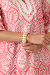 Hold On Gently White & Gold Sculptural Bead Stretch Bracelet