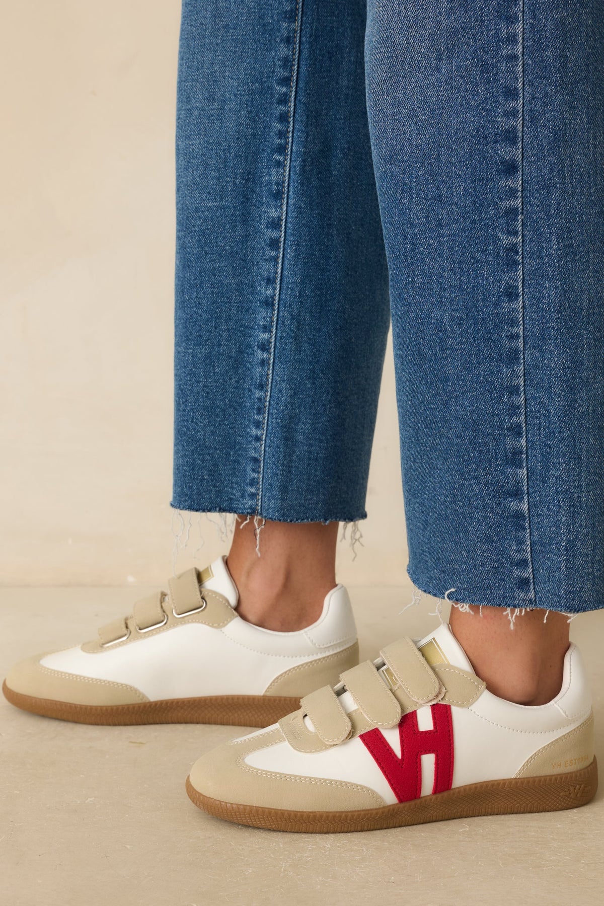 Vintage Havana Pace 4 Red Multi Three Strap Low Top Sneakers