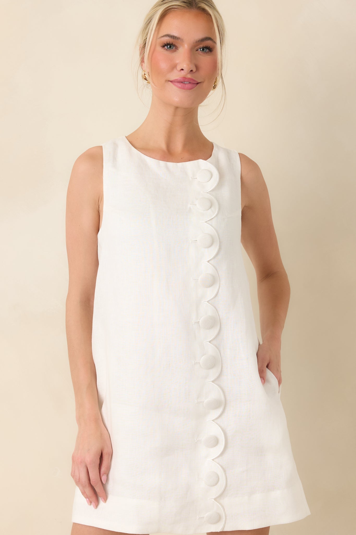 Simply Impressed White Linen Scalloped Button Detail Mini Dress