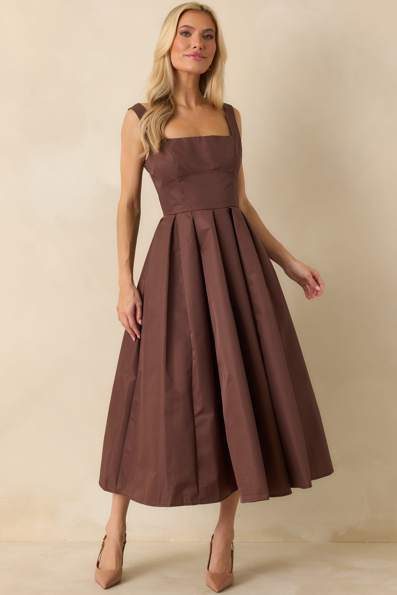 The Main Idea Cocoa Brown Sleeveless Pleated Structured Midi Dress